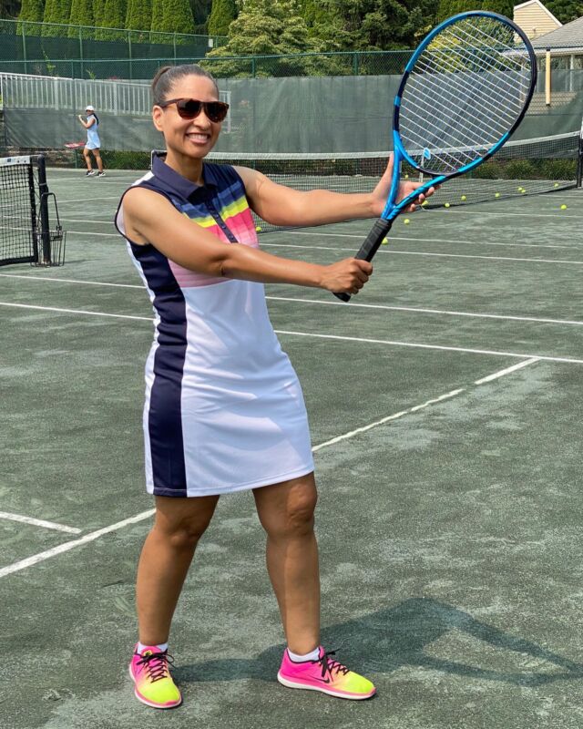 Wow, what a day! Yesterday I attended my first @eastern_msdc Golf Invitational & Tennis Clinic, and it was awesome!! 😃
⠀⠀⠀⠀⠀⠀⠀⠀⠀
It was hot as fire 🔥 out there 🤣 , but it was all good because I had a great time and met some fantastic people! I even got an unexpected certificate for completion of the Tennis Clinic!
⠀⠀⠀⠀⠀⠀⠀⠀⠀
Excellent job to the EMSDC team: Brian K. Oglesby, Tricina Cash, Meg Markley, PMP, Kira Cofield, Brittany Rivera, and Alea Bunch!
⠀⠀⠀⠀⠀⠀⠀⠀⠀
#EMSDCGolf #businessnetworking #womeninbusiness